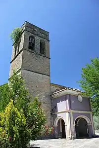 Ilesia parroquial de Sant Martín, en Palo.