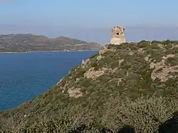 Torre de guaita en o cabo Carbonara, en o termin de Crabonaxa