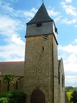 A torre d'a ilesia de Santa María de Bassoas