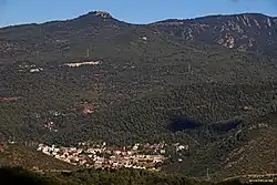 Anvista de Figaró-Montmany, con o Tagamanent dezaga