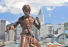 Estatua de Bruce Lee en Honk Kong.