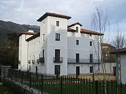 Palacio Insausti, seu d'a Real Sociedad Bascongada de Amigos del País