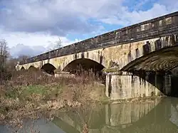 Puent sobre o río Ador en Tarsac