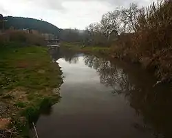 O río Anoia en trescruzando Martorell, en a comarca d'o Baixo Llobregat