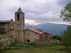 Ilesia y fosal d'Estana, en Montellà i Martinet