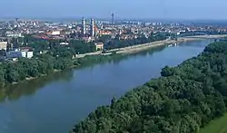 O río Tisza en Szeged, en Hongría