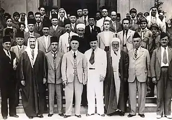 أعضاء مؤتمر بلودان وبينهم حسن حماد، 1937.