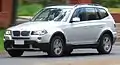 الواجهة (xDrive25i)