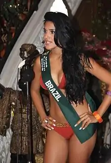 Miss Earth 2009لاريسا راموسالبرازيل