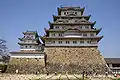 Frontansicht des Hauptturms der Burg Himeji