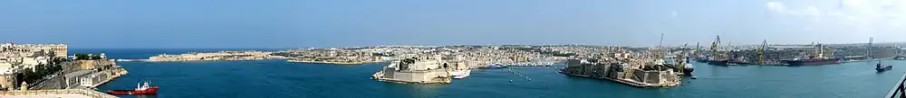 Grand Harbour looking eastwards, as seen from the حدائق البركة العليا