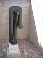 Heimar, d'Isamu Noguchi (1968). Xardín d'escultures de Billy Rose, Israel Museum, Xerusalén.