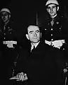 Albert Speer, ministru d'Armamentu y Guerra ente 1942 y 1945.