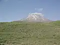 Monte Damavand dende la Pandu iranín.