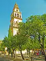 Antiguu minarete de la mezquita de Córdoba convertíu en torre-campanario de la catedral de Córdoba.