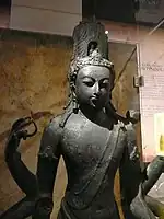 Avalokiteshvara en bronce (Bidor, Perak, Malasia), sieglos VIII-IX.