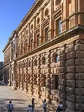 Palaciu de Carlos V na Alhambra, Granada, de Pedro Machuca (1533-1550).