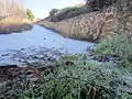 Cuesta que baxa al Pilar. Zona de recréu, con salida d'agua, habilitada pa comíes y meriendes.