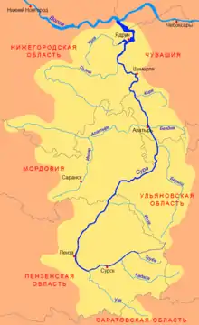 El ríu Sura (Сура́) forma parte de la frontera oeste de Uliánovsk con Mordovia (Мордовия)