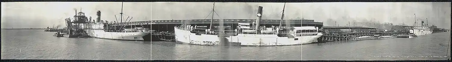 Vista de la «Gran Flota Blanca» de la «United Fruit Company» nos muelles de Nueva Orleans, en 1910.