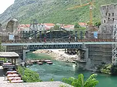 Mostar körpüsü bərpa zamanı