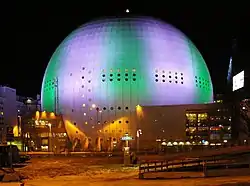 Ericsson Globe gecə vaxtı