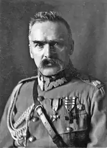 Yozef Pilsudski marşal rütbəsində olarkən