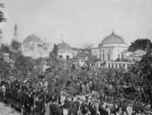 Sultanahmet Meydanında xalq gedişi