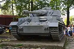 Panzer 4 tankı sərgidə.