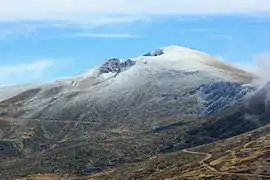 Noyabr ayında Keşiş təpənin görünüşü.(Bursa)