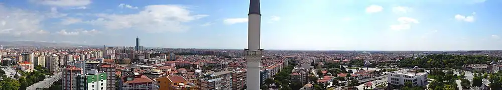 Хаживәйисзаде мәсете (Hacıveyiszade Mosque) һәм цитаделдан Конья ҡалаһына панорамалы күренеш