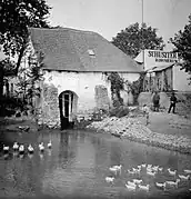 Die Krempl-Mühle, Ort der ersten dauerhaften Museumsausstellung zu Aquincum, im Jahr 1905