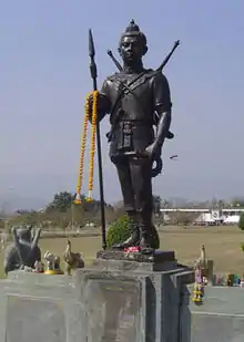 Statue von Pha Mueang