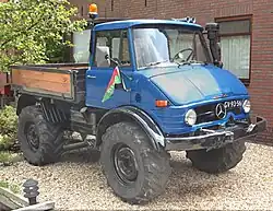 Mittlerer Unimog(Baureihe 406)