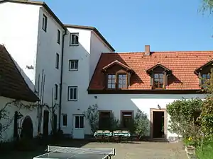 Spormühle vom Torhaus her