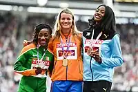 Die drei Medaillengewinnerinnen (v. l. n. r.): Marie-Josée Ta Lou, Dafne Schippers, Shaunae Miller-Uibo