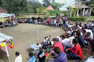 Feierlichkeiten am Suco-Sitz in Ozo