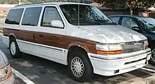 Chrysler Town and Country (1991)