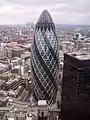 Sir Norman Fosters „Gherkin“ aus der Luft