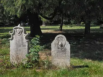 Gräber auf dem Jetenburger Friedhof