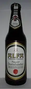 Eine Flasche Alfa Super Dortmunder.