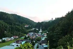 Ampass Dorfkern mit Veitskirche und Pfarrkirche