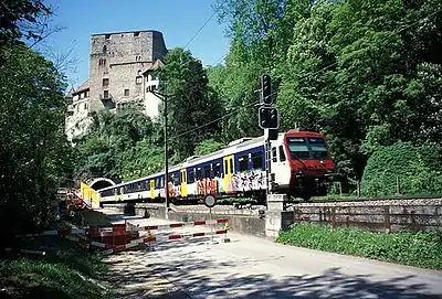 Eisenbahntunnel unter Schloss Angenstein