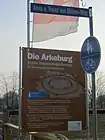 Hinweisschild am Eingang zur Arkeburg