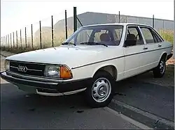 Audi 100 (1976–1979)