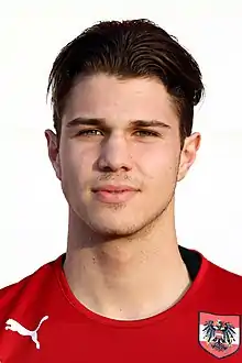 …und Luca Meisl (Osterreich U18) im gleichen Stil