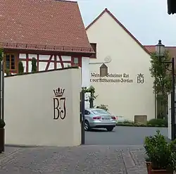 Der Winzerhof mit der Adresse Kirchgasse 10 ist seit 1783 der Stammsitz des Weinguts