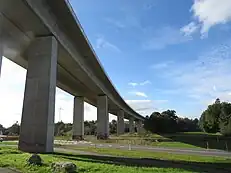 Aufstieg vom Landstuhler Bruch auf die Sickinger Höhe mit 440 m langer Brücke