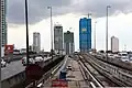 Taksin-Brücke: Blick auf die Gleise des Skytrain