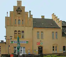 Das Empfangsgebäude